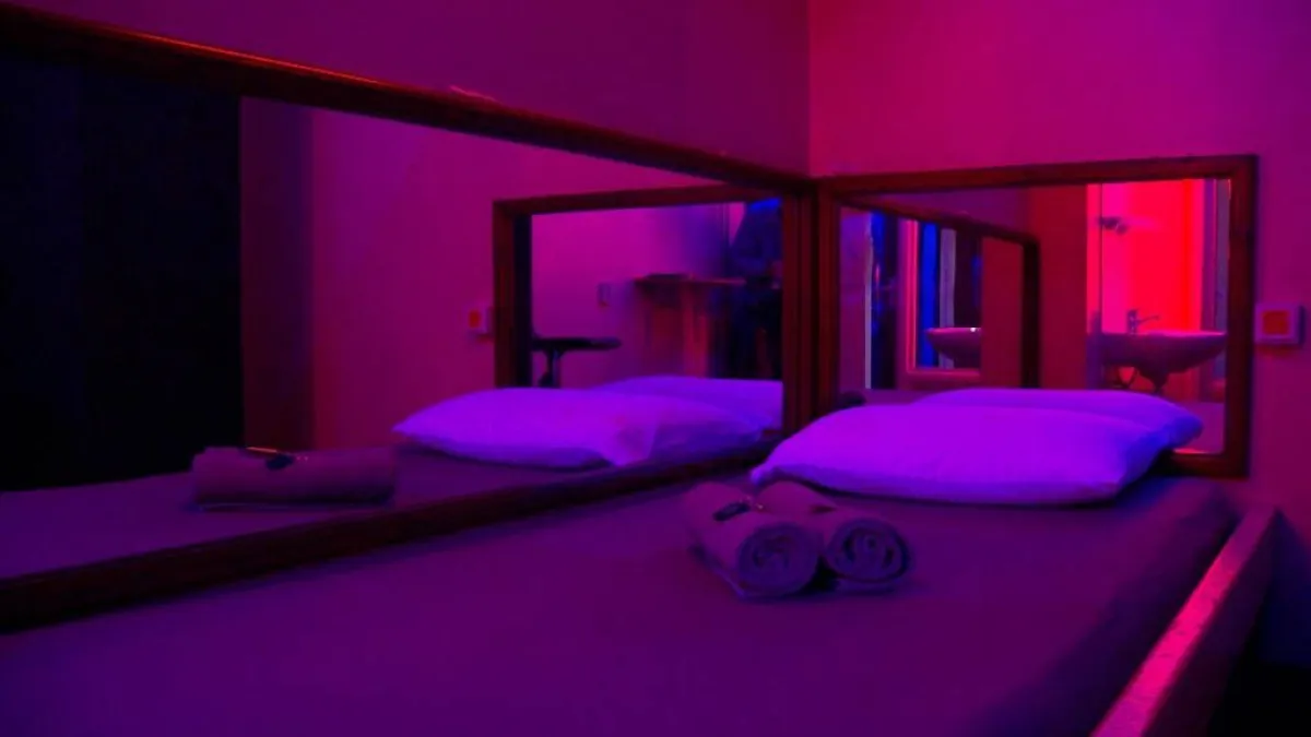 Rent Your Room at LoveNJoy !