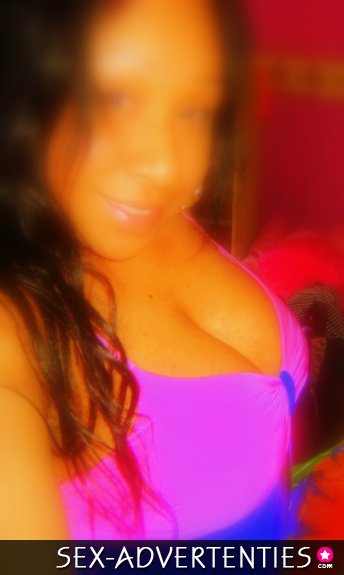 Wil je mij mondje volspuiten ? tel:0642251906