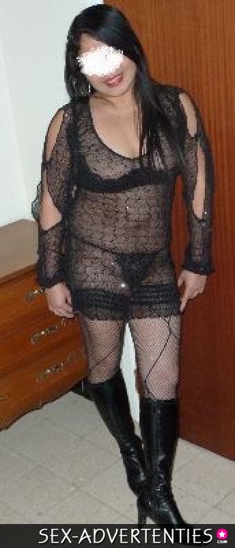 Exotich mooi huisvrouwtje 31j samen heerlijk genieten