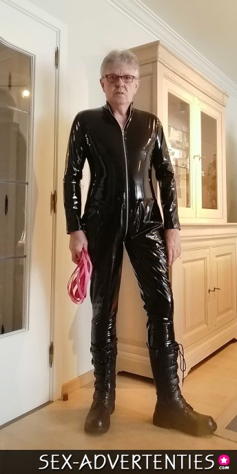 Meester zoekt onderdanige dames met of zonder ervaring BDSM