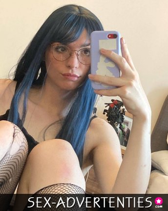 Jonge TS op zoek naar een man