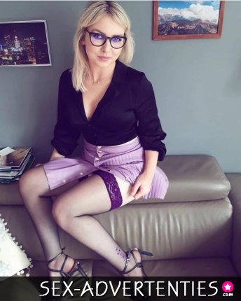 Een gescheiden vrouw zoekt plezier!