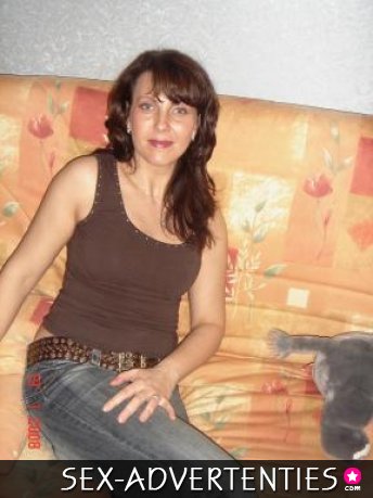 gebonden vrouw wil naar parenclub