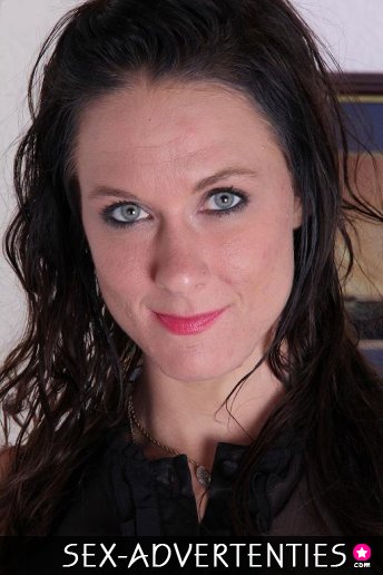 Annie zoekt lekker gereedschap!