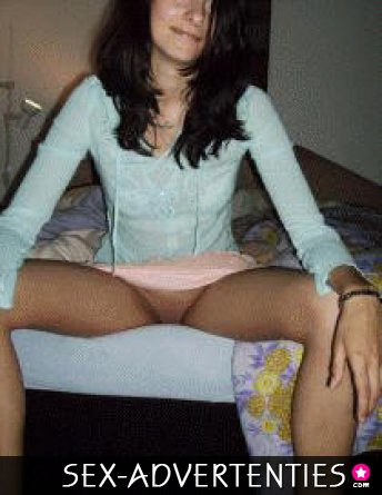 Eigenlijk hoop ik gewoon leuke contacten op te doen en misschien wel meer