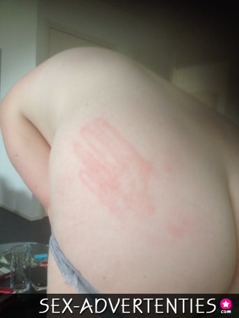 ik bied mijn vriendin (18) aan als slavin