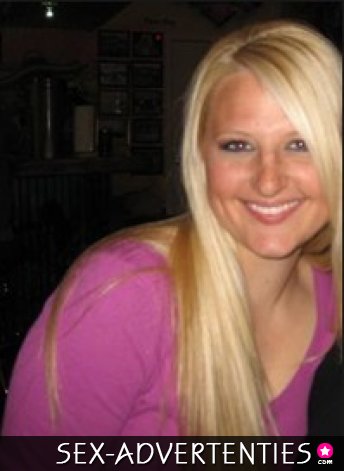 sexy blondine wilt lekker genomen worden (20)