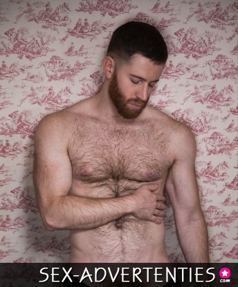 Ben dol op sex en nieuwe dingen ontdekken en te proberen.