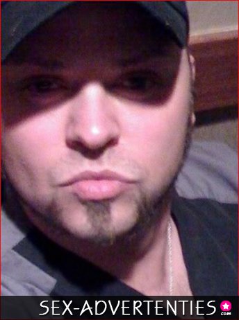 ik fantaseer vaak over een lekkere dikke pik in mijn kont