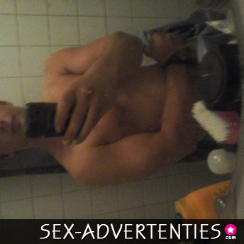 Blonde athletic guy looking for TV/TS/CD