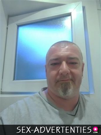 Bottom man zoekt shemale