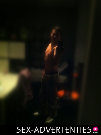 Heb jij een natte poes die wat aandacht kan gebruiken?