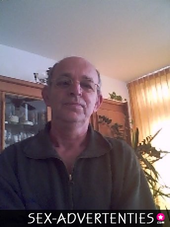 WELKE SERIEUSE GEILE MEID  WIL EENS DOOR OPA GENEUKT WORDEN