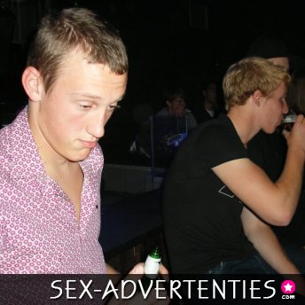 getrainde man van 22 zoekt oma