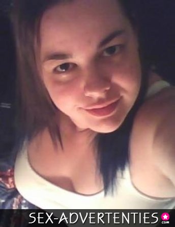 Wie wilt deze ronde geile meid?