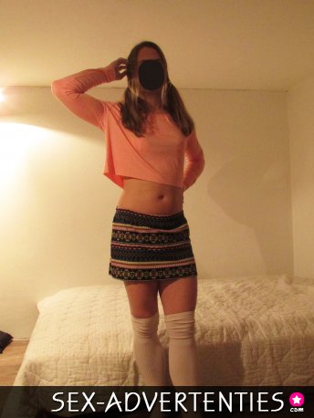 jong sletje zkt oudere man/daddy/pooier