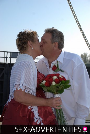 stel zoekt vrouw op vrouw gericht