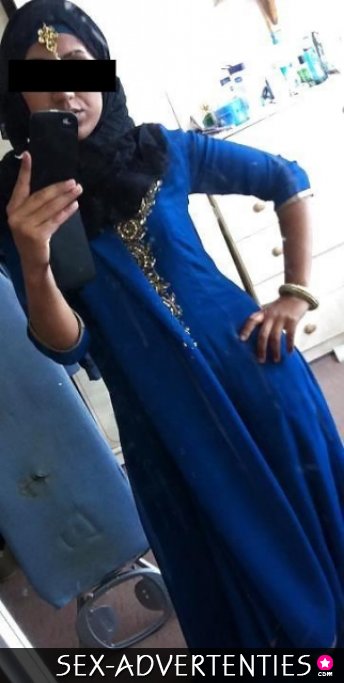 Geile moslima wil hete sexdate