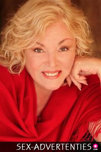 Heb jij zin in deze geile 57-jarige oma?