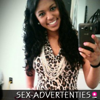 ik ben een gezellige, vrolijke donkere meid van 22 jaar en zoek een leuke lekkere man