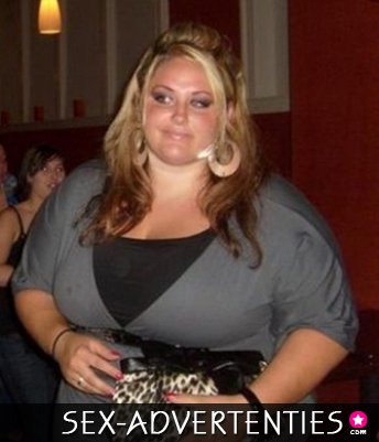 Mollige jonge dame zoekt stevige man.