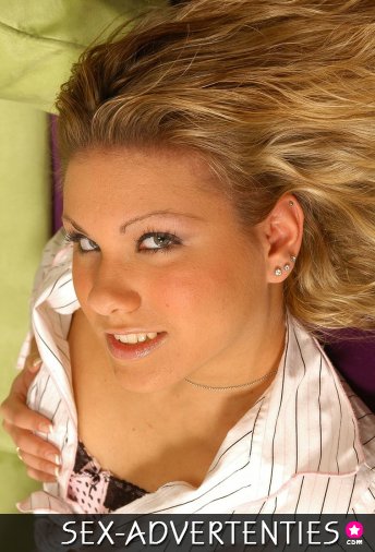 Wil jij seks in mijn kleine autootje?