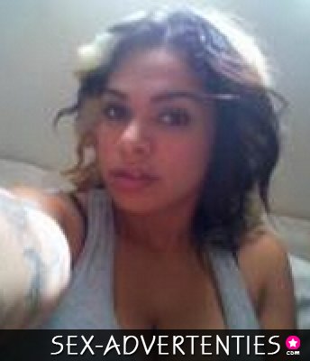 Inge 39jr uit Vianen zoekt een leuke date met stel