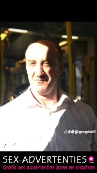  Shemale trans ladyboy man wi zich laten ontmaagden 